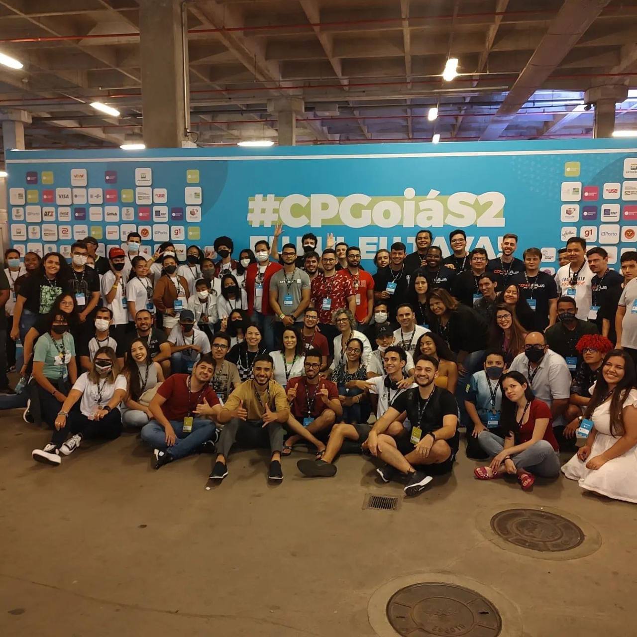 Comunidade do IFG na CPGoiás com a Reitora da instituição, professora Oneida Irigon